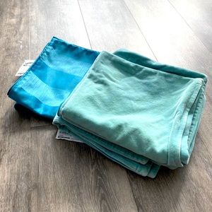 5 pillow covers (2 striped / 3 solid)